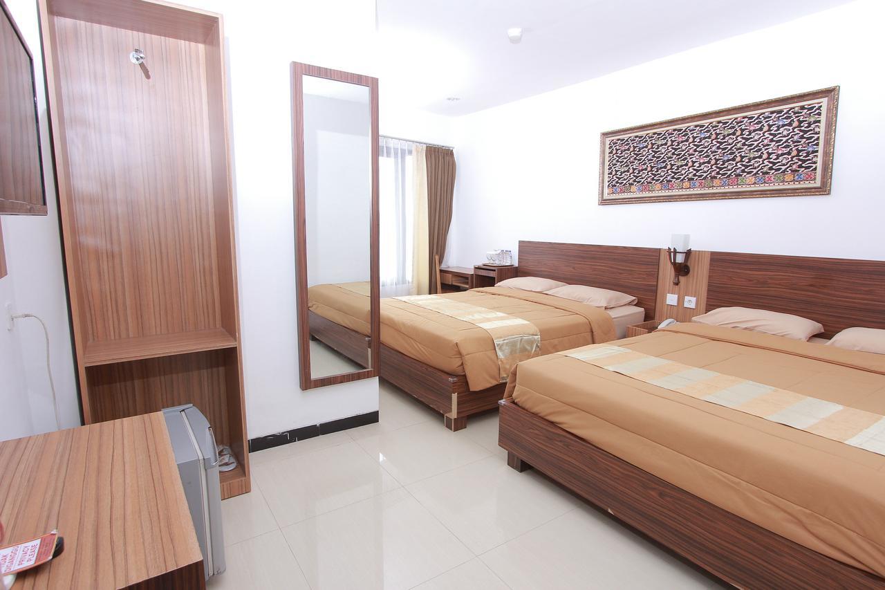 Hotel Kristina Malioboro Джокьякарта Экстерьер фото