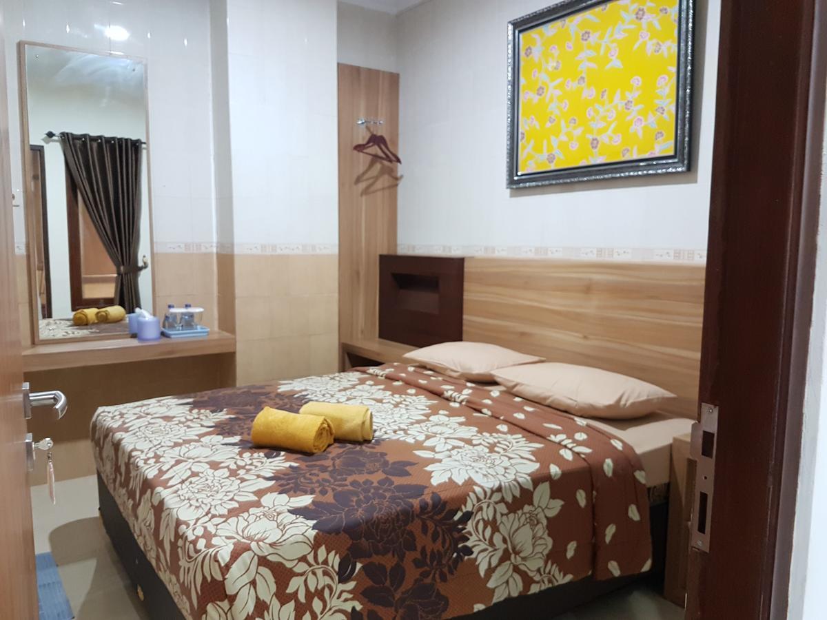 Hotel Kristina Malioboro Джокьякарта Экстерьер фото