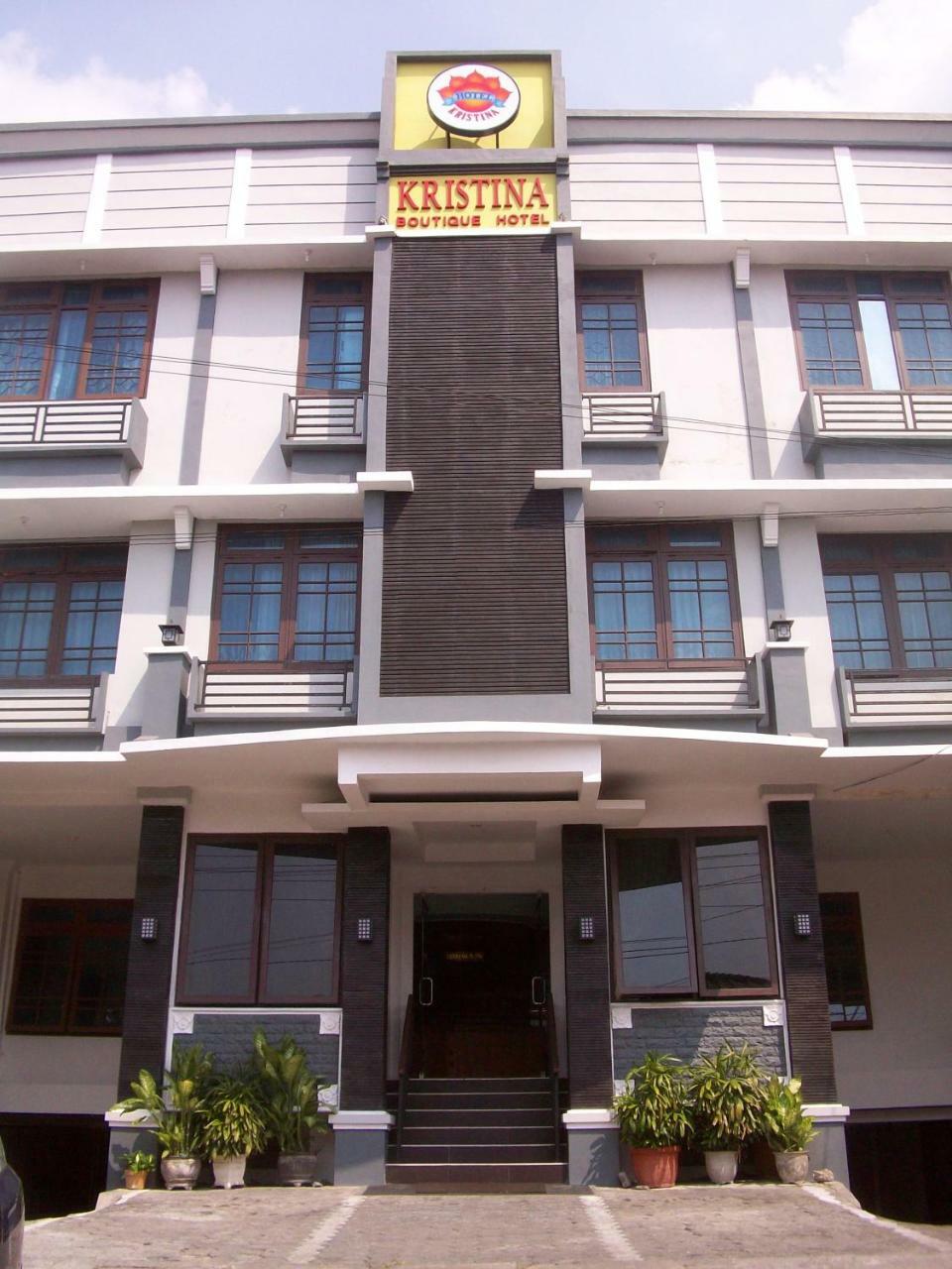 Hotel Kristina Malioboro Джокьякарта Экстерьер фото